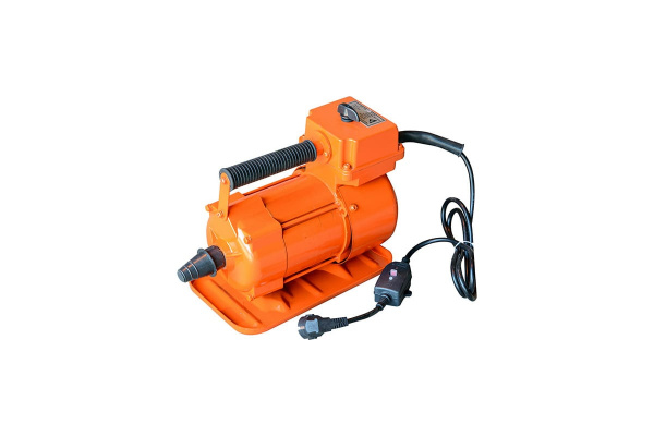 Аренда погружного вибратора для бетона 1500/220V Vektor